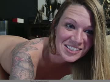 couple
        notthecouplenextdoor cam image #181725
