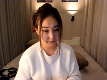 girl
        bora_ cam image #15970