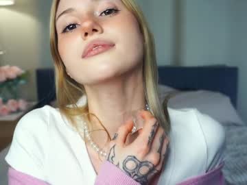 girl
        brimladamos cam image #249520