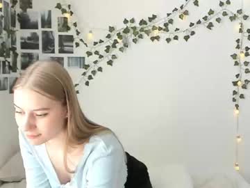 girl
        suchasophie cam image #74816