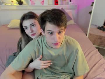 couple
        jesse_jeanie cam image #155413