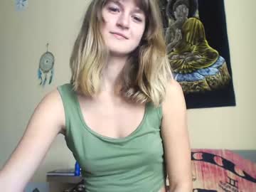 girl
        _minnie_boo_ cam image #10778