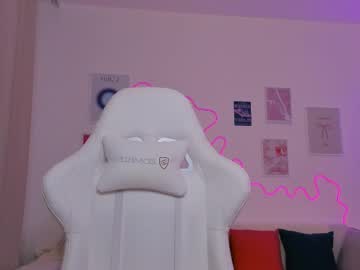 girl
        cassie_evansss cam image #214697