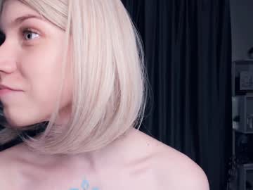 girl Latina Sex Cam with shiny_cute