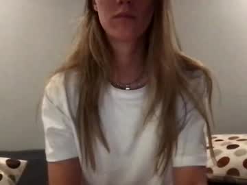 girl
        blondiebabbby420 cam image #12785