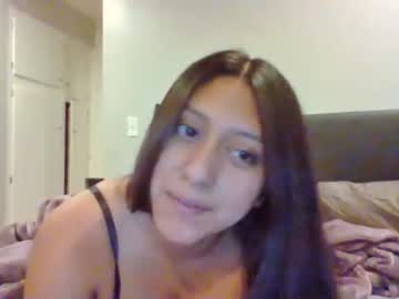 couple
        xoless cam image #70160