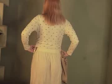 girl
        anna_breach cam image #97537