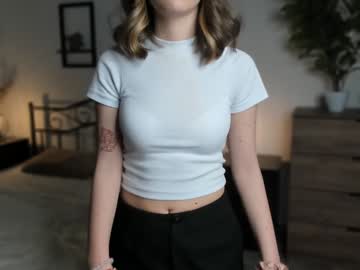girl
        sona_rise cam image #221118