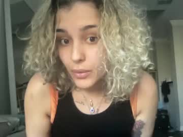 girl
        mercijane cam image #66210