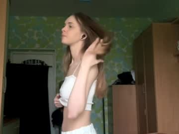 girl
        quennacolbourne cam image #258009