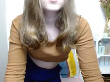 girl
        mija_mari cam image #24873