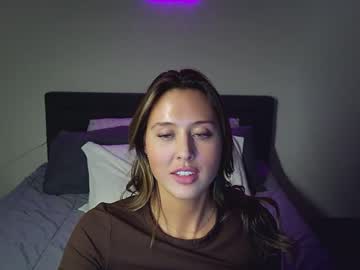 girl
        lunaaluvv cam image #239541