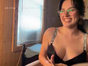 girl Latina Sex Cam with ariasilvermoon