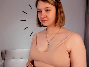 girl
        chelseagary cam image #156444