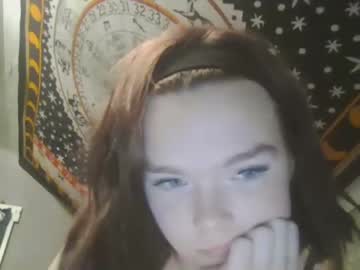 girl
        skyluvsyou cam image #166629