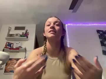 girl
        carlyy13 cam image #223629