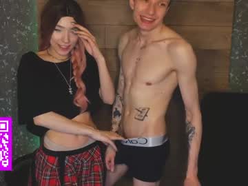 couple
        wendy_shyfox cam image #84038