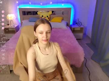 girl
        lesyahayes cam image #187550