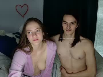 couple
        letsgethazyxxx cam image #159400