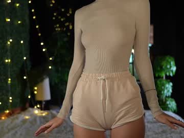 girl
        yvetta cam image #220748