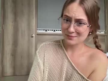 girl
        cassiopeiastar_ cam image #117432